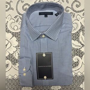 Tommy Hilfiger Men’s Long-sleeve Dress Shirt